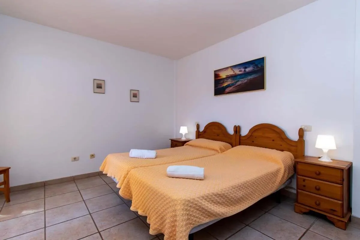 Benimar 13 - Two Bed Overlooking The Pool Costa Adeje