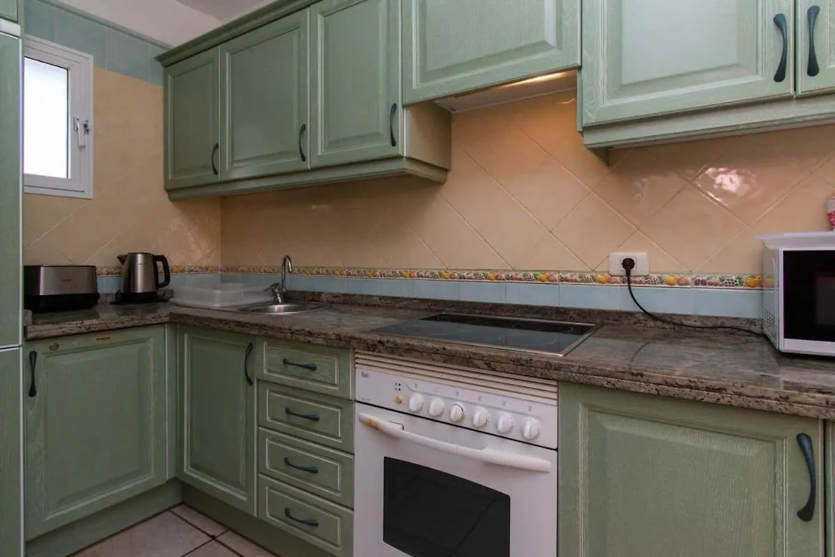 Apartment Benimar 13 - Two Bed Overlooking The Pool Costa Adeje